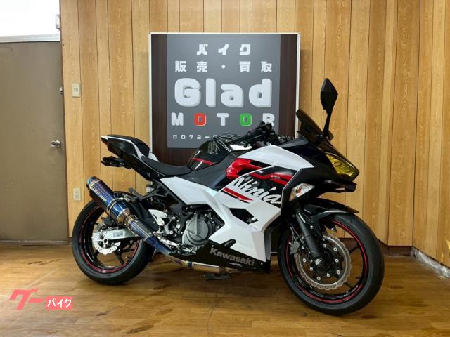 Ｎｉｎｊａ　４００　２０２０年モデル　ＥＸ４００Ｇ　ＢＥＥＴフルエキゾーストマフラー　ＪＭＣＡ認定マフラー　スマートフォンホルダー