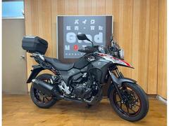 スズキ　Ｖ−ストローム２５０　ＡＢＳ　２０２１モデル　ＤＬ２５０ＲＬＭ１　ＳＵＺＵＫＩトップケース　デイトナ製エンジンガード