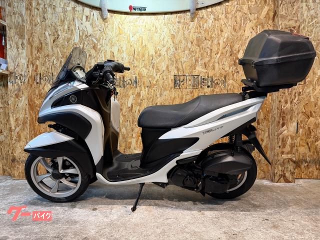 トリシティ１２５　ヤマハ　ＳＥ８２Ｊ　３輪