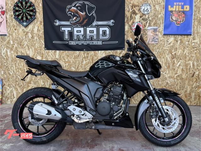 ＦＺ２５　ロングスクリーン　ＥＴＣ　リアキャリア　フェンレス　シーケンシャルＬＥＤウインカー　リムステッカー