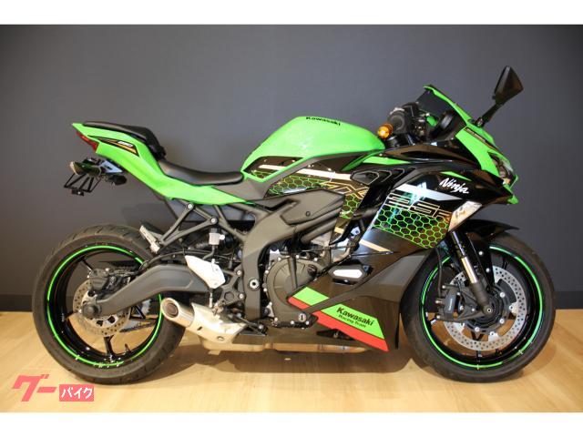 カワサキ Ninja ZX－25R SE フェンレス＆社外バーエンド