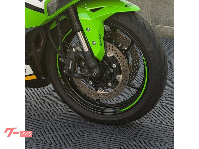 カワサキ Ninja ZX－4RR バックステップ ETC｜バイク