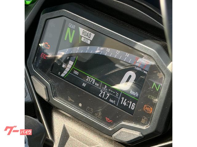 カワサキ Ninja ZX－4RR バックステップ ETC｜バイク