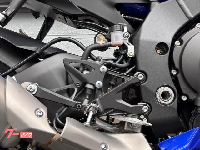 ヤマハ YZF-R1 令和7年式 低走行 車検付き ABS FI セル ヤマハ YZF-R1 令和7年式 低走行 車検付き ABS FI セル