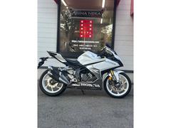 ホンダ　ＣＢＲ２５０ＲＲ　２０２４年式　きれいな白ツートンです。
