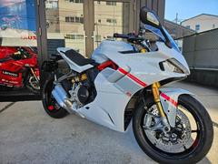 ＤＵＣＡＴＩ　スーパースポーツ９５０Ｓ　ＮＥＷカラー