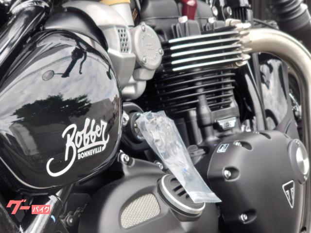 TRIUMPH ボンネビル ボバー ジェットブラック/アッシュ TRIUMPH ボンネビル ボバー ジェットブラック/アッシュ