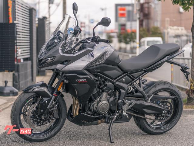 TRIUMPH 800 / — миниатюра 2