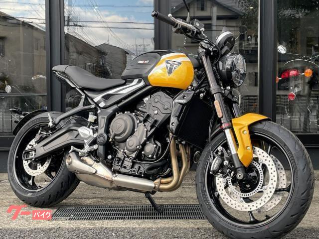 トライデント６６０　コズミックイエロー／サファイアブラック　登録済み未走行車