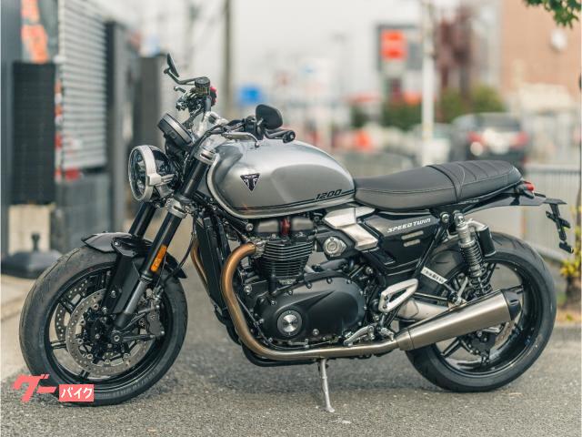 H*M様 【値下げ】新品　トライアンフ　スピードツイン1200 純正シート H*M様 【値下げ】新品 トライアンフ スピードツイン1200 純正シート H