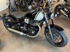 ボンネビル ボバー ジェットブラック／アッシュグレイ 正規ディーラー中古車