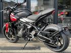 トライデント660 ディアブロレッド／サファイアブラック 登録済み未走行車