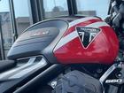 トライデント660 ディアブロレッド／サファイアブラック 登録済み未走行車