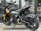トライデント660 コズミックイエロー／サファイアブラック 登録済み未走行車