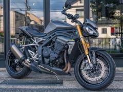 ＴＲＩＵＭＰＨ　スピードトリプル１２００ＲＳ　マットシルバーアイス　ＥＴＣグリップヒーター等カスタム　中古車