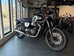 ＴＲＩＵＭＰＨ　ボンネビルＴ１００　アイコンエディション　アルミニウムシルバー／サファイアブラック　新車