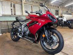 ＴＲＩＵＭＰＨ　デイトナ６６０　登録済み未使用車