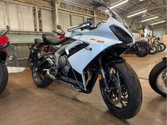 ＴＲＩＵＭＰＨ　デイトナ６６０　登録済み未使用車