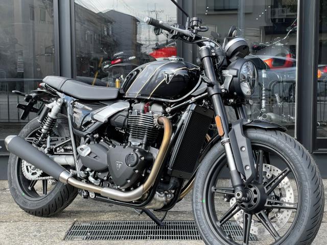 TRIUMPH スピードツイン900 新型モデル ファントムブラック