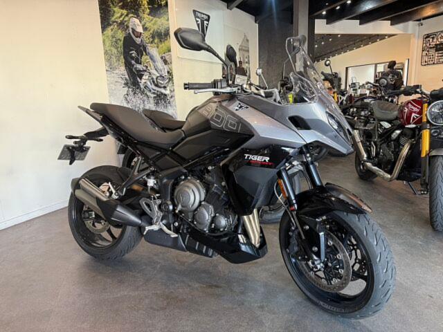 タイガースポーツ800 グラナイト／サファイアブラック 正規ディーラー中古車