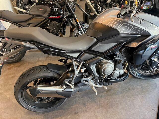 タイガースポーツ800 グラナイト／サファイアブラック 正規ディーラー中古車