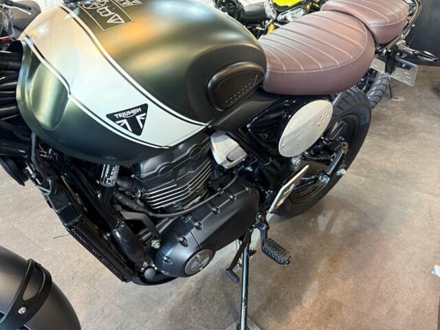 スクランブラー400X マットカーキグリーン／フュージョンホワイト 正規ディーラー中古車