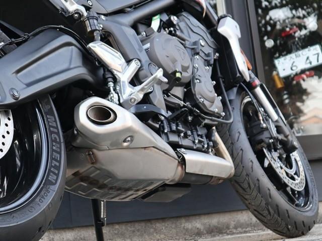 トライデント660 サファイアブラック 登録済み未走行車