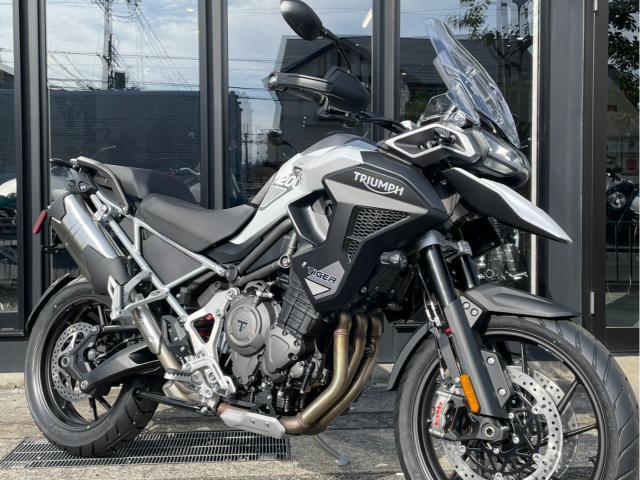 タイガー1200GT PRO スノードニアホワイト 正規ディーラー中古車 登録済み未使用車