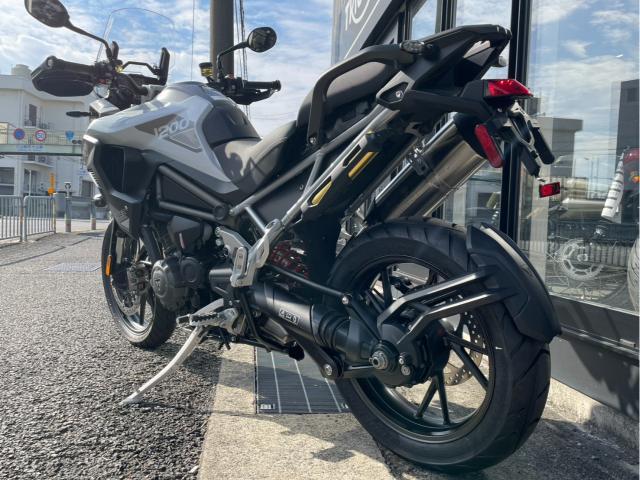 タイガー1200GT PRO スノードニアホワイト 正規ディーラー中古車 登録済み未使用車