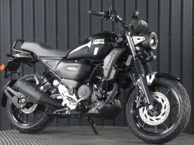 【引取限定/東京都江東区】X-FUSION 外装6段 黒 24インチ ヤマハ FZ－X ABS LEDウインカー トラクションコントロール