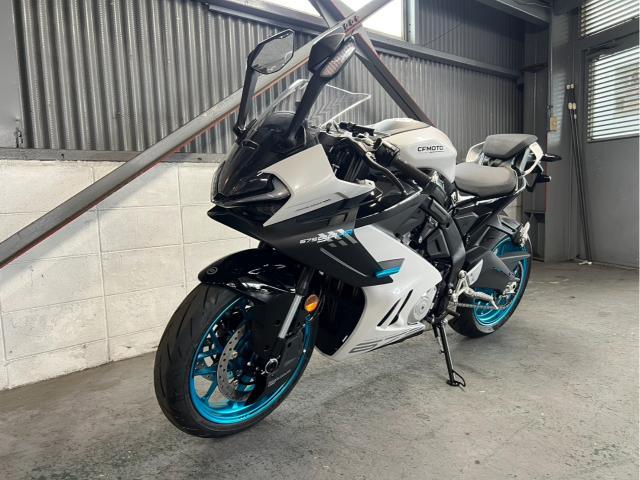 CFMOTO 675SR－R｜エスペラント摂津店（Chops