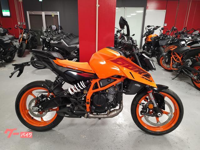３９０デューク　登録済み未使用車