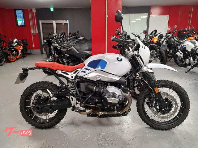 Ｒ　ｎｉｎｅＴ　アーバン　Ｇ／Ｓ　ＵＳＢ電源　ＥＴＣ　ヘルメットホルダー