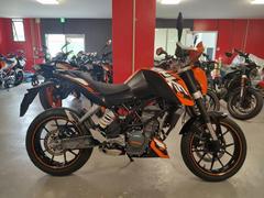 ＫＴＭ　１２５デューク　ＵＳＢ電源　ナックルガード