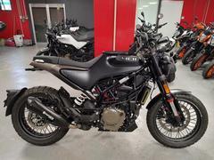 ＨＵＳＱＶＡＲＮＡ　スヴァルトピレン４０１