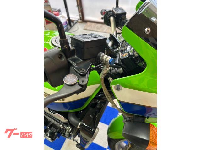 上部フロントダッシュボードサイドパネル エアインテークカバー