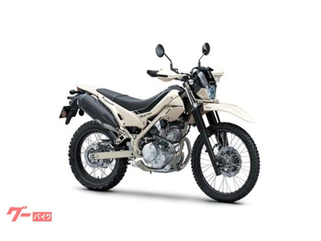 ＫＬＸ２３０シェルパＳ　ＭＹ２０２６　空冷シングルエンジン　ハンドガード標準装備　ホワイティッシュベージュ