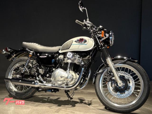 Ｗ８００　ＭＹ２０２６　パールクリスタルホワイト