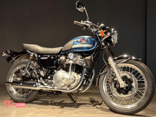 Ｗ８００　ＭＹ２０２６　メタリックディープブルー