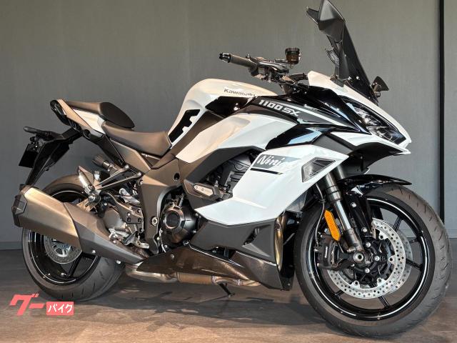 Ｎｉｎｊａ　１１００　ＳＸ　ＭＹ２０２５　フレームスライダー　ＥＴＣ２．０装備　タンクパッド　ニーパッド