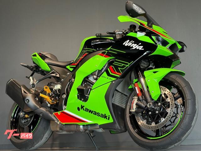 Ｎｉｎｊａ　ＺＸ−１０Ｒ　　ＥＴＣ装備　バックステップ装備　フェンダーレス装備　リアスタンドフック装備　ステアリングダンパー装備