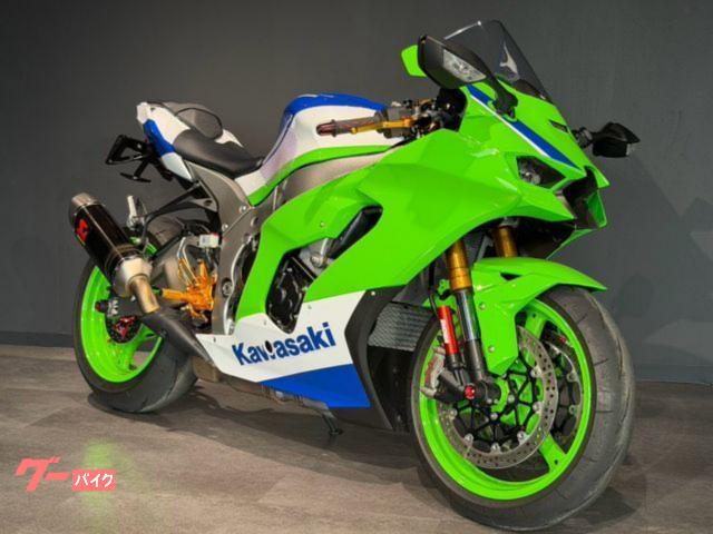Ninja ZX−10R 40周年記念モデル アクラボスリップオンマフラー フェンダーレス バックステップ ETC2.0装備