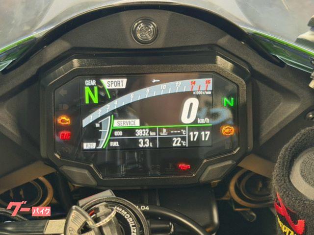 カワサキ Ninja ZX－10R 40周年記念モデル アクラボ