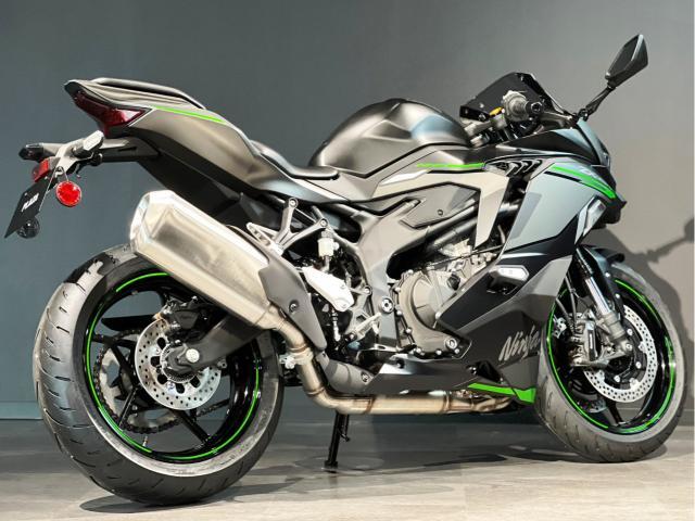 カワサキ Ｎｉｎｊａ ＺＸ－４Ｒ ＳＥ ＭＹ２０２４ 新車 メタリック 