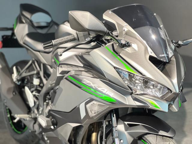 カワサキ Ｎｉｎｊａ ＺＸ－４Ｒ ＳＥ ＭＹ２０２４ 新車 メタリック 