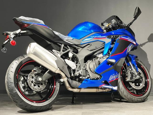 カワサキ Ｎｉｎｊａ ＺＸ－４Ｒ ＳＥ ＭＹ２０２４ 新車 キャンディ 