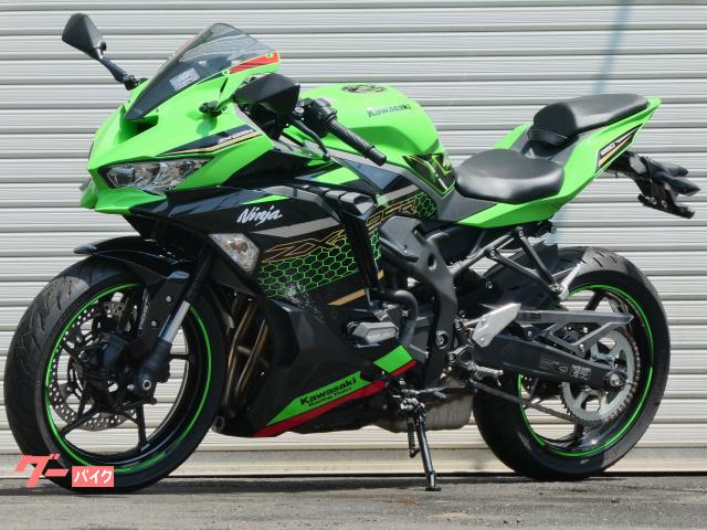 バイクムーバー カワサキNinja ZX-25Rを1/12＆塗装済で再現！アオシマ・完成品