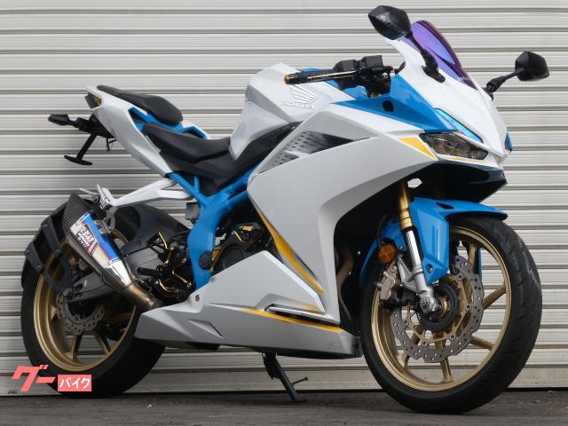 ＣＢＲ２５０ＲＲ　ヨシムラマフラー　フレームペイント　フェンダーレス　社外ミラー　リアインナーフェンダー　１か月保証