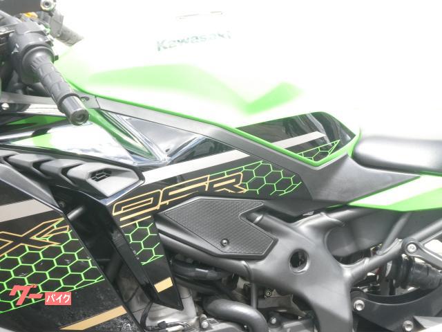 カワサキ Ninja ZX－25R クイックシフター フレーム
