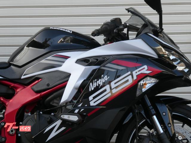 カワサキ Ninja ZX－25R SE ABS クイックシフター